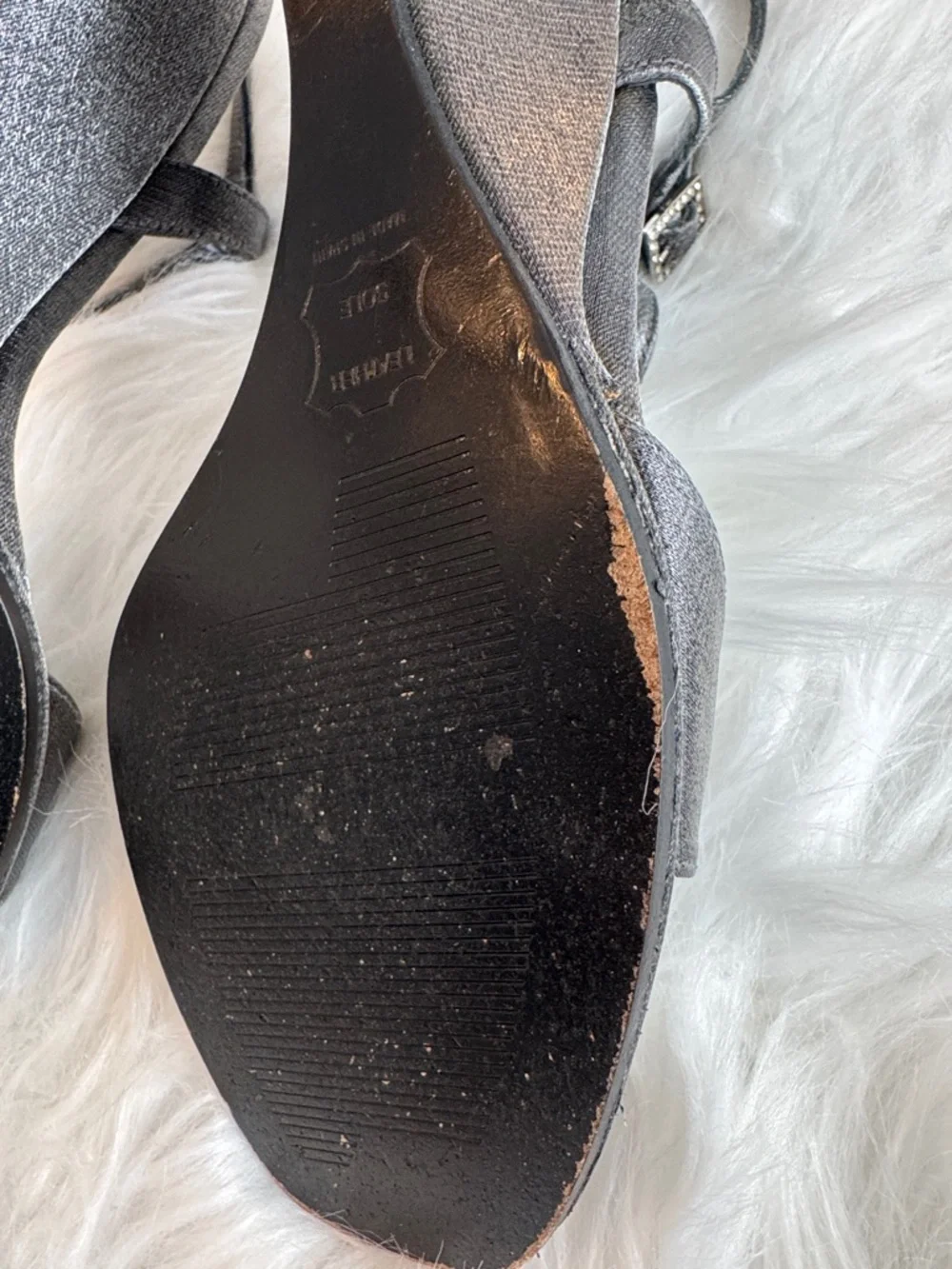 Stuart Weitzman “Glosensation” Pewter Matte Lame Wedge Sandals size 9 - Picture 12 of 15